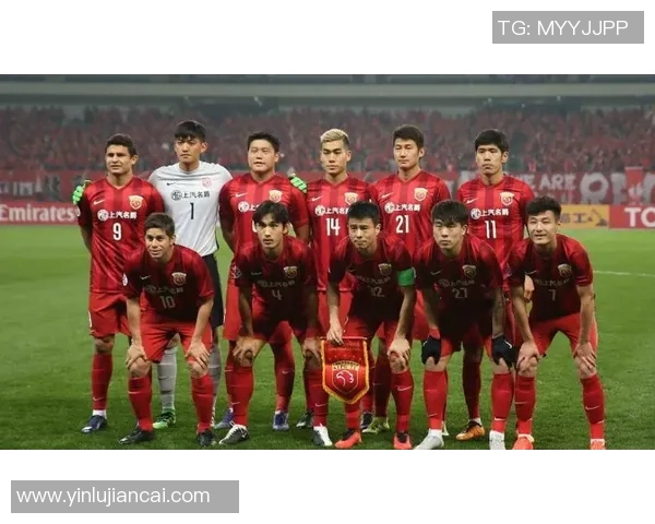 广州与上海羽毛球队对决赛后分析比赛节奏与战术变化的深度探讨 广州与上海羽毛球队对决赛后分析比赛节奏与战术变化的深度探讨